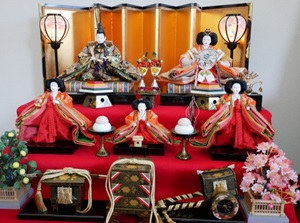 Hina Dolls