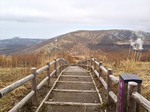 Walking trail around the top of Mt.Usu