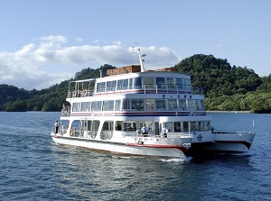 Pleasure boat in Lake Towada