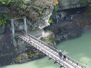 Bridge to the rock of Tou-no-Hetsuri