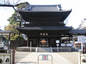 Sanmon gate in Sengakuji