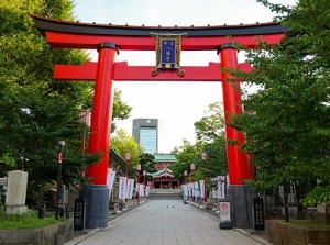 Entrance gate of Tomioka Hachimangu