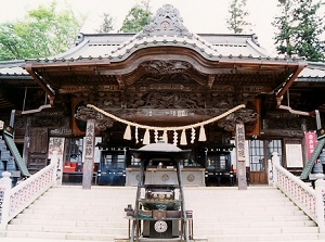 Main temple of Takaosan Yakuouin