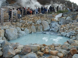 Boiling pond in Owakudani