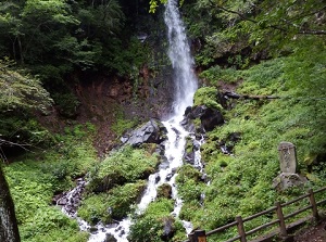 Sengataki falls