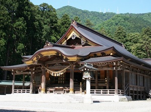 Mt.Yahiko and Yahiko Shrine