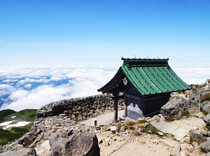 Shirayama-hime Shrine on the top of Mt.Hakusan