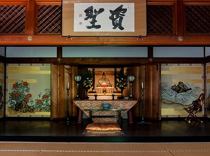 Inside of Tahouden in Tenryuji