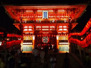 Roumon of Fushimi Inari Taisha in the evening