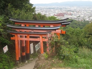 Approach to the top of Inariyama