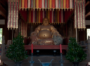 Hotei statue in Tennoden in Manpukuji
