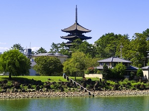 Five-story pagoda of Kofukuji from Sarusawa-ike