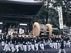 Drum Festival of Himure-Hachimangu in April