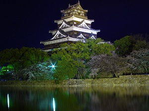 Hiroshima Castle in the evening