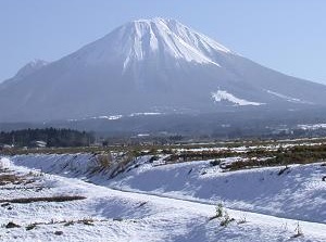 Mount Daisen in winter