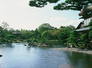 Main pond in Yuushien