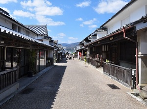 Minamimachi street in Wakimachi