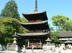 Three-storied pagoda of Ishiteji